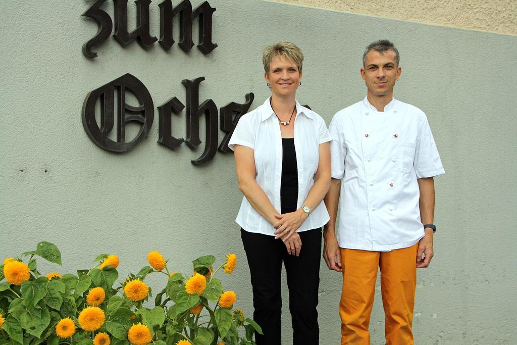 Gasthaus Zum Ochsen Neuhaus ภายนอก รูปภาพ