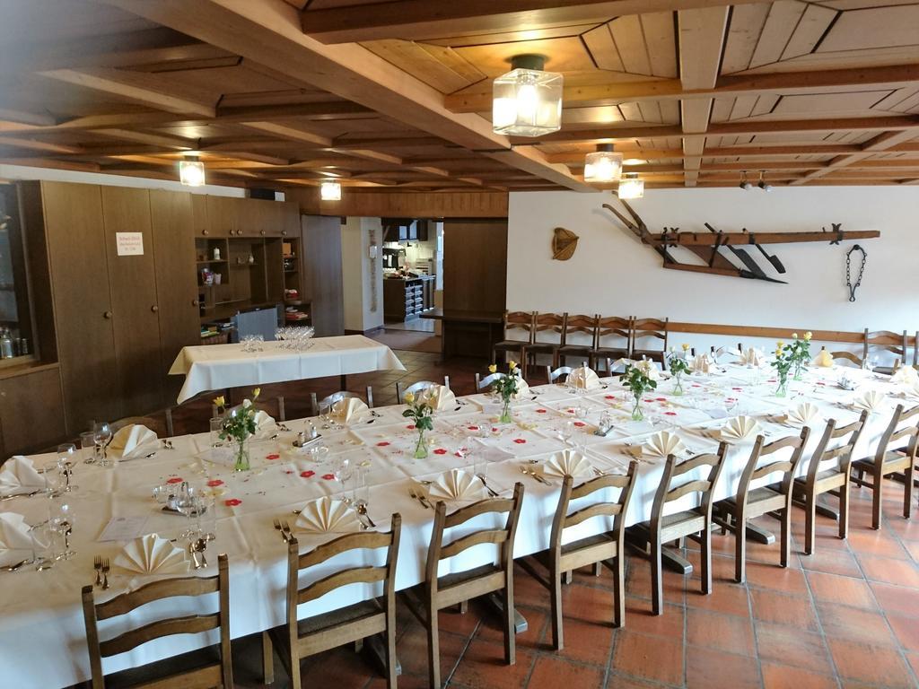 Gasthaus Zum Ochsen Neuhaus ภายนอก รูปภาพ
