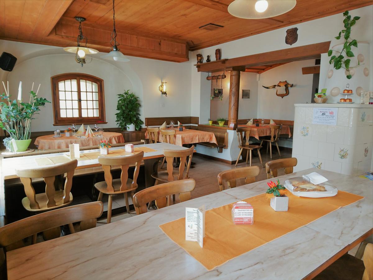Gasthaus Zum Ochsen Neuhaus ภายนอก รูปภาพ