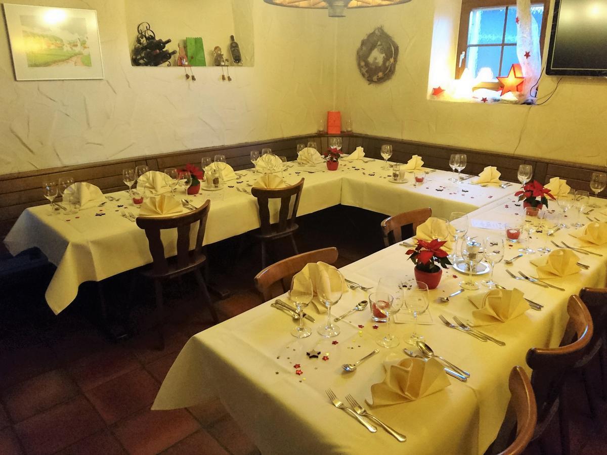 Gasthaus Zum Ochsen Neuhaus ภายนอก รูปภาพ