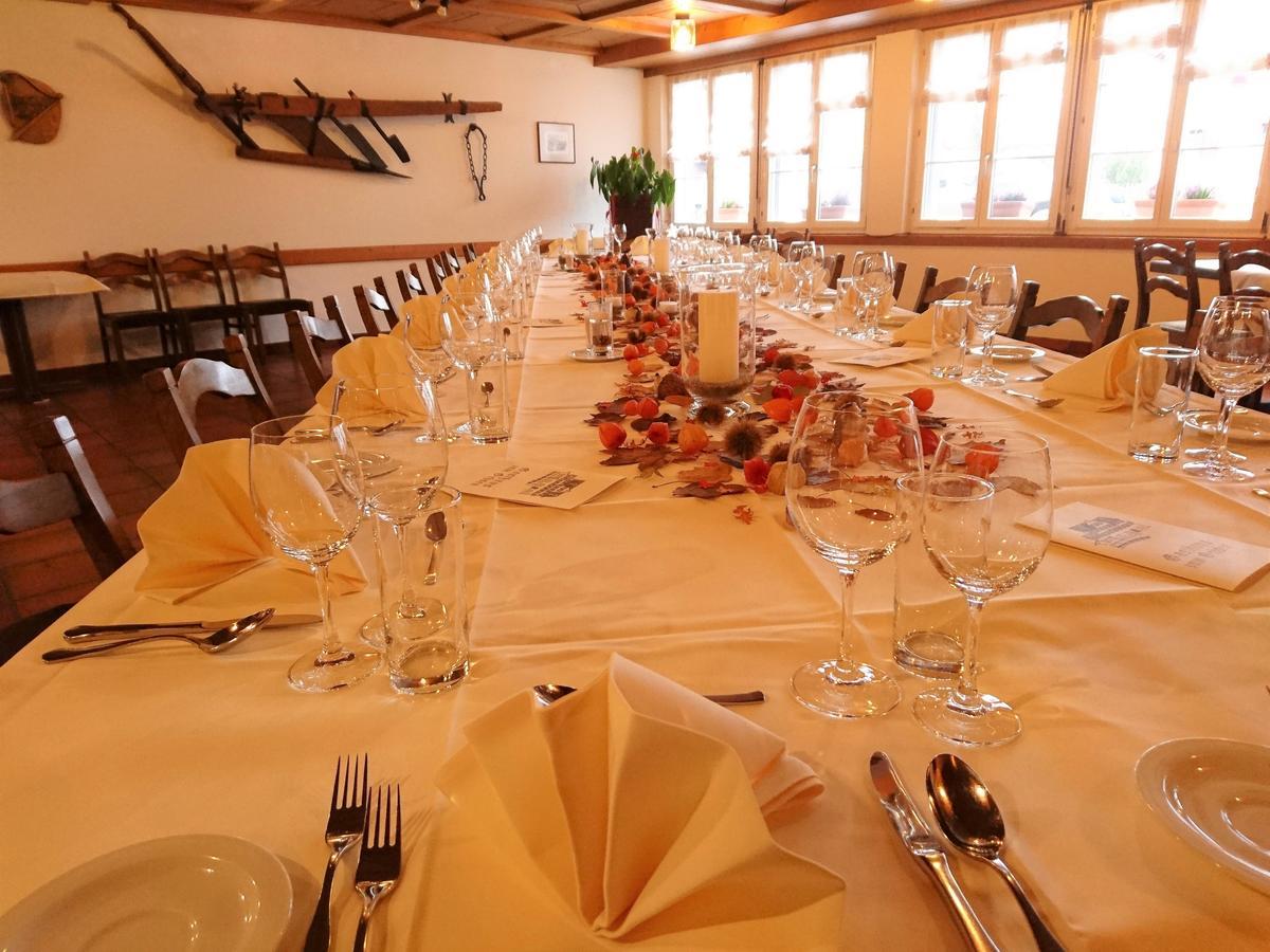 Gasthaus Zum Ochsen Neuhaus ภายนอก รูปภาพ